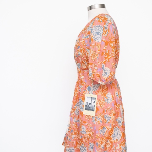 Trovata Birds of Paradis -  Gia Cotton Puff Sleeve Dress. - Picture 5 of 14